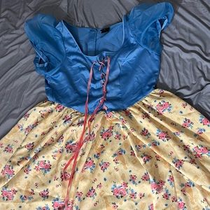 Snow White dress
